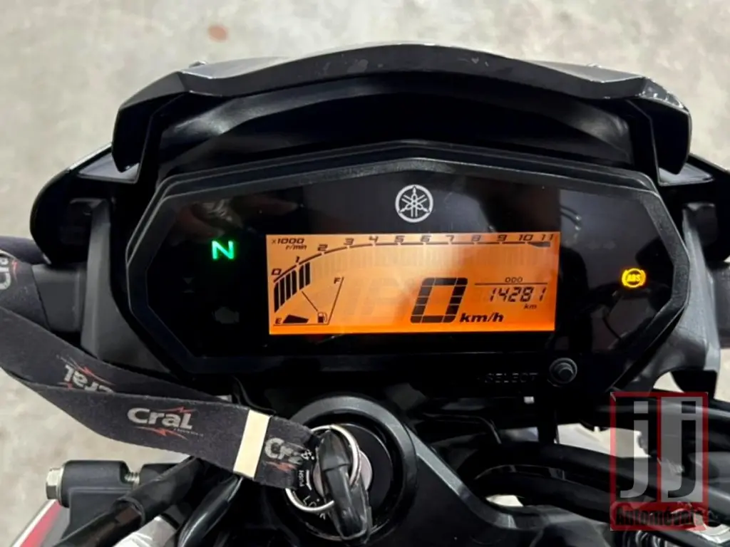 YAMAHA YS Fazer 250 - Foto