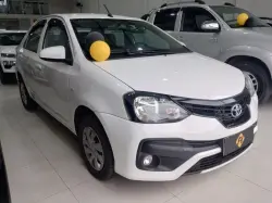 TOYOTA Etios Sedan 