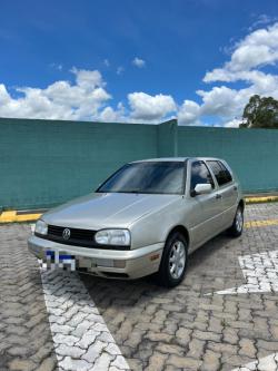 VOLKSWAGEN Golf 2.0 4P GLX