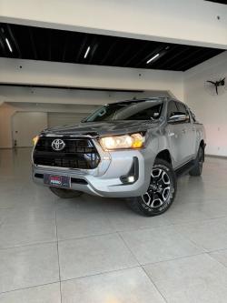 TOYOTA Hilux Caminhonete 2.8 16V SRV 4X4 DIESEL CABINE DUPLA AUTOMTICO