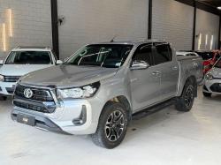 TOYOTA Hilux Caminhonete 2.8 16V SRV 4X4 DIESEL CABINE DUPLA AUTOMÁTICO