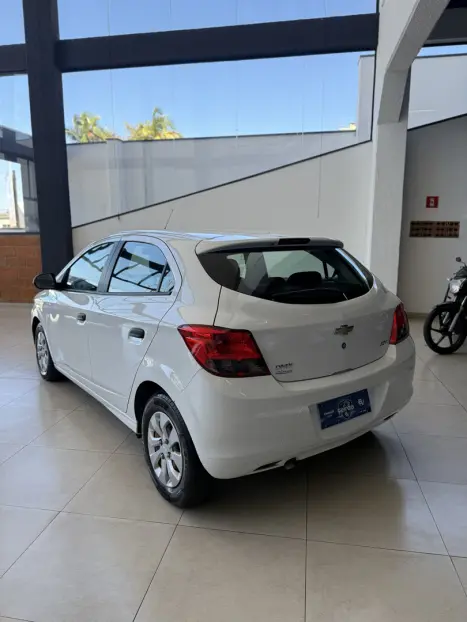 CHEVROLET Onix Hatch 1.0 4P FLEX JOY, Foto 5