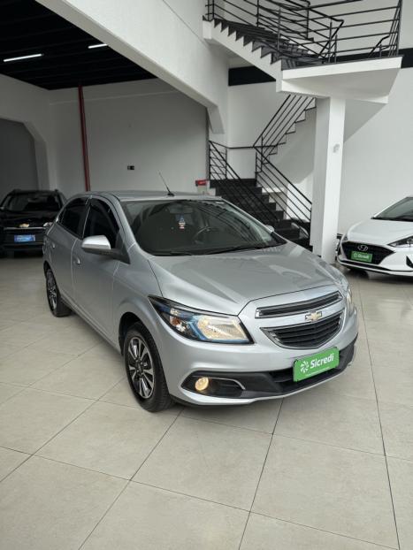 CHEVROLET Onix Hatch 1.4 4P FLEX LTZ, Foto 2