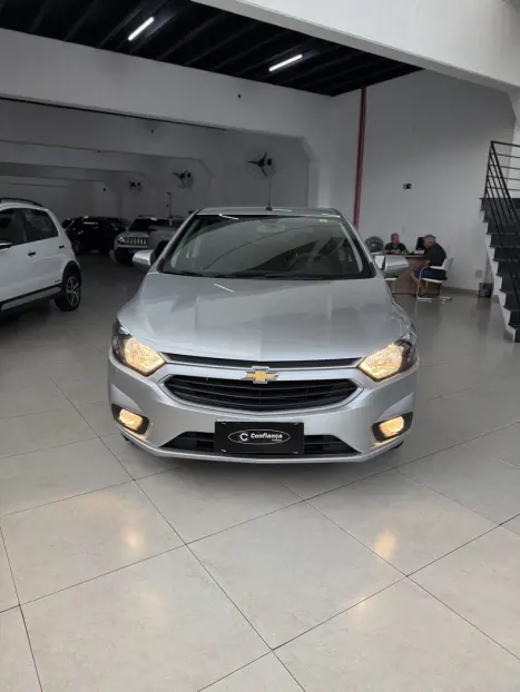 CHEVROLET Onix Hatch 1.4 4P FLEX LT, Foto 3