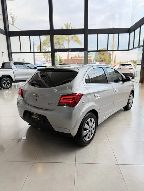CHEVROLET Onix Hatch 1.4 4P FLEX LT, Foto 7