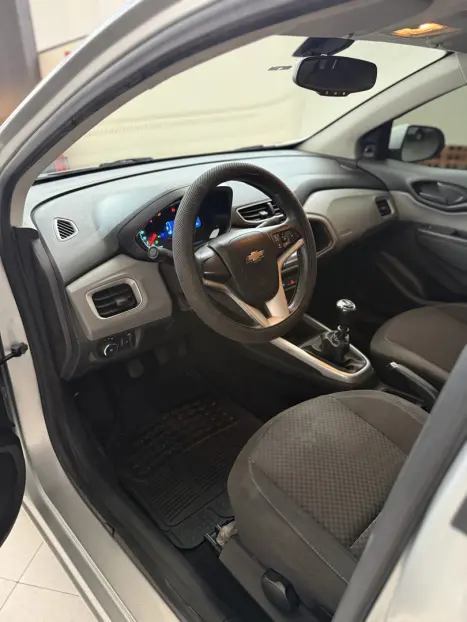 CHEVROLET Onix Hatch 1.4 4P FLEX LT, Foto 14