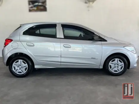 CHEVROLET Onix Hatch 1.0 4P FLEX JOY, Foto 3