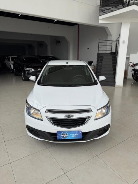 CHEVROLET Onix Hatch 1.4 4P FLEX LT, Foto 4