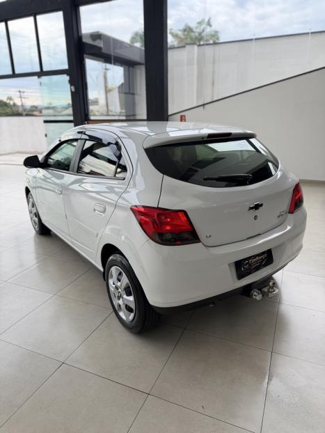 CHEVROLET Onix Hatch 1.4 4P FLEX LT, Foto 6