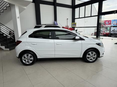 CHEVROLET Onix Hatch 1.4 4P FLEX LT, Foto 9