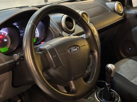 FORD Fiesta Hatch 1.0 4P FLEX, Foto 6