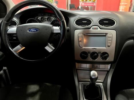 FORD Focus Hatch 1.6 4P, Foto 7