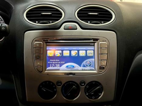 FORD Focus Hatch 1.6 4P, Foto 8