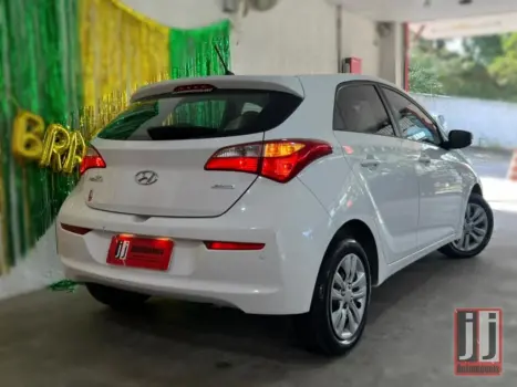 HYUNDAI HB 20 Hatch 1.6 16V 4P FLEX COMFORT PLUS AUTOM�TICO, Foto 5