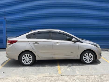 HYUNDAI HB 20 Sedan 1.6 16V 4P FLEX COMFORT PLUS, Foto 4