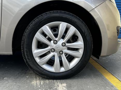 HYUNDAI HB 20 Sedan 1.6 16V 4P FLEX COMFORT PLUS, Foto 9