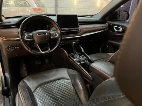 JEEP Commander 2.0 16V 4P TD380 OVERLAND 4X4 TURBO DIESEL AUTOM�TICO AT9, Foto 2