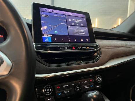 JEEP Commander 2.0 16V 4P TD380 OVERLAND 4X4 TURBO DIESEL AUTOM�TICO AT9, Foto 10