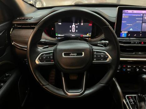 JEEP Commander 2.0 16V 4P TD380 OVERLAND 4X4 TURBO DIESEL AUTOM�TICO AT9, Foto 13