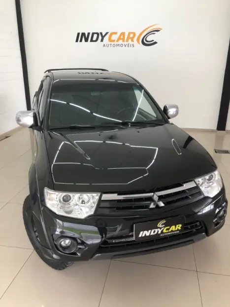 MITSUBISHI L 200 Triton 3.2 16V HPE 4X4 CABINE DUPLA TURBO DIESEL INTERCOOLER AUTOM�TICO, Foto 2