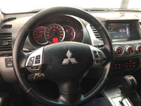 MITSUBISHI L 200 Triton 3.2 16V HPE 4X4 CABINE DUPLA TURBO DIESEL INTERCOOLER AUTOM�TICO, Foto 14