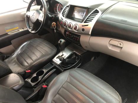 MITSUBISHI L 200 Triton 3.2 16V HPE 4X4 CABINE DUPLA TURBO DIESEL INTERCOOLER AUTOM�TICO, Foto 15