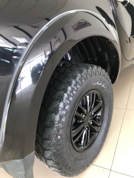MITSUBISHI L 200 Triton 3.2 16V HPE 4X4 CABINE DUPLA TURBO DIESEL INTERCOOLER AUTOM�TICO, Foto 18