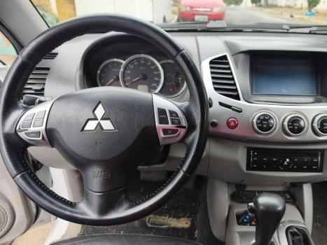 MITSUBISHI L 200 Triton 3.2 16V HPE 4X4 CABINE DUPLA TURBO DIESEL INTERCOOLER AUTOMÁTICO, Foto 7