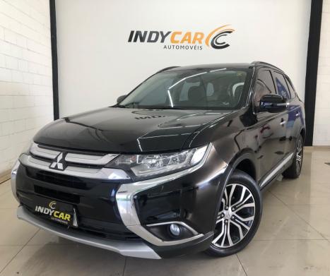 MITSUBISHI Outlander 2.2 16V 4P 4X4 DIESEL 7 LUGARES AUTOM�TICO, Foto 3