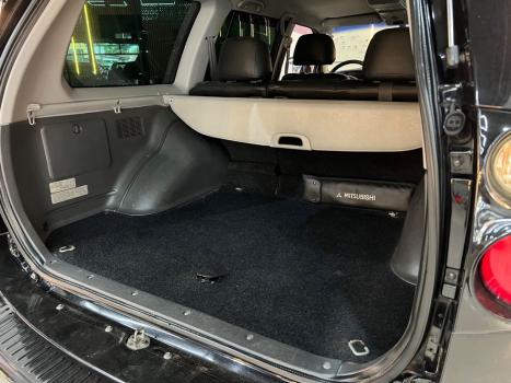 MITSUBISHI Pajero 3.5 V6 24V 4P FLEX HPE 4X4 AUTOM�TICO, Foto 13