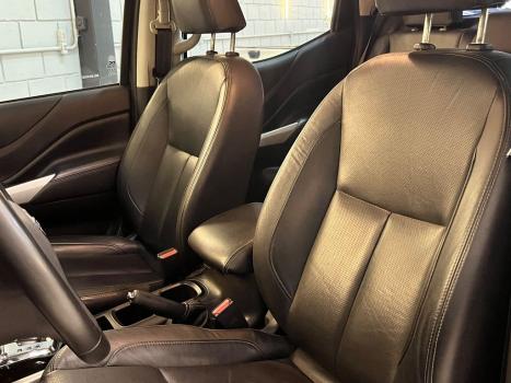 NISSAN Frontier 2.3 16V XE 4X4 CABINE DUPLA BI-TURBO DIESEL AUTOMTICO, Foto 3