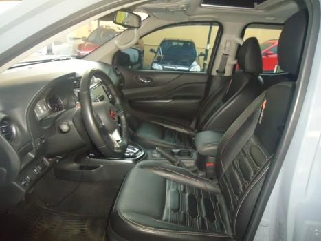 NISSAN Frontier 2.3 16V PRO4X CABINE DUPLA 4X4 BI-TURBO DIESEL AUTOMÁTICO, Foto 3 NISSAN Frontier 2.3 16V PRO4X CABINE DUPLA 4X4 BI-TURBO DIESEL AUTOMÁTICO, Foto 3