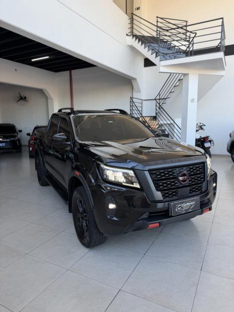 NISSAN Frontier 2.3 16V PRO4X CABINE DUPLA 4X4 BI-TURBO DIESEL AUTOM�TICO, Foto 3