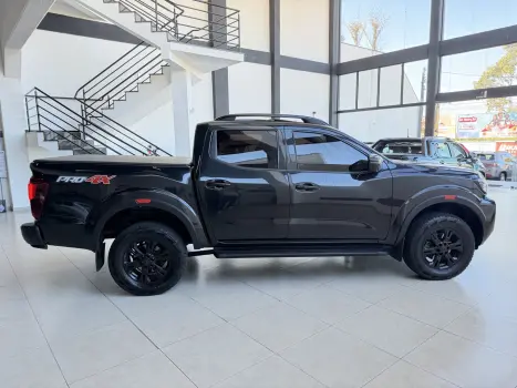 NISSAN Frontier 2.3 16V PRO4X CABINE DUPLA 4X4 BI-TURBO DIESEL AUTOM�TICO, Foto 9