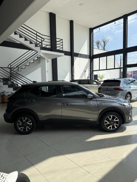 NISSAN Kicks 1.6 16V 4P FLEXSTART SENSE XTRONIC AUTOM�TICO CVT, Foto 8