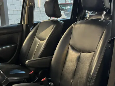 NISSAN Livina 1.8 16V 4P SL X-GEAR FLEX AUTOMTICO, Foto 3