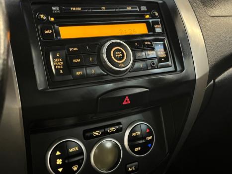 NISSAN Livina 1.8 16V 4P SL X-GEAR FLEX AUTOMTICO, Foto 8