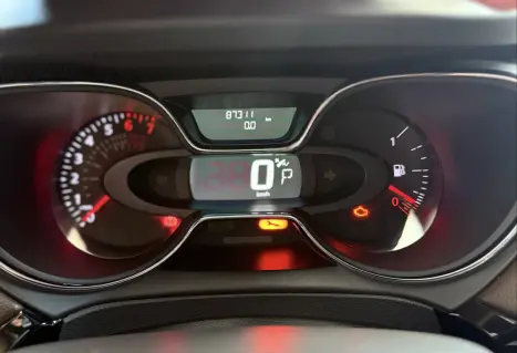 RENAULT Captur 1.3 16V 4P FLEX TCE ICONIC TURBO X-TRONIC AUTOM�TICO CVT, Foto 14