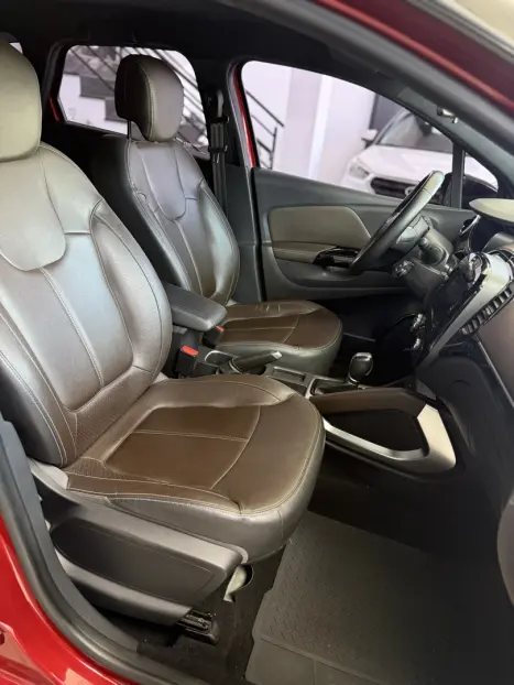 RENAULT Captur 1.3 16V 4P FLEX TCE ICONIC TURBO X-TRONIC AUTOM�TICO CVT, Foto 15