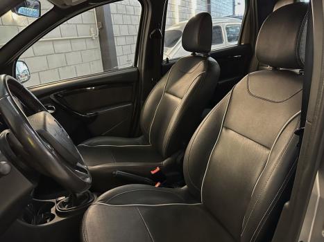 RENAULT Duster 2.0 16V 4P FLEX DYNAMIQUE AUTOM�TICO, Foto 3