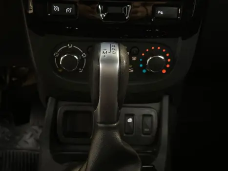 RENAULT Duster 2.0 16V 4P FLEX DYNAMIQUE AUTOM�TICO, Foto 7