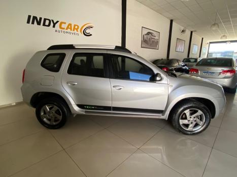 RENAULT Duster 2.0 16V 4P FLEX DYNAMIQUE AUTOMÁTICO, Foto 4