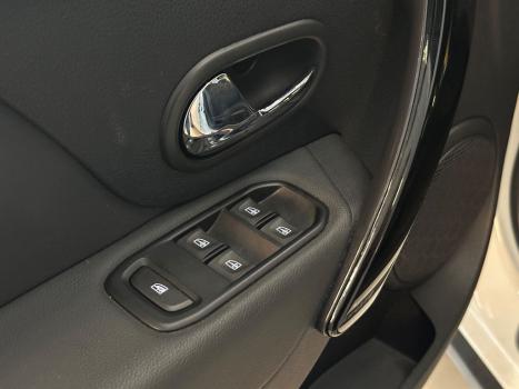 RENAULT Sandero 1.6 16V 4P FLEX STEPWAY AUTOMTICO, Foto 7