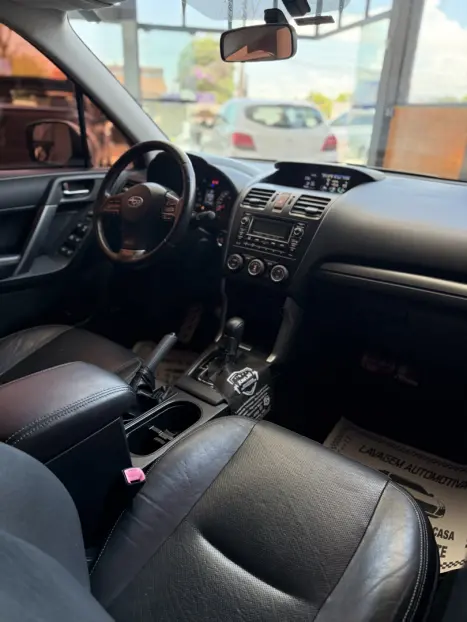 SUBARU Forester 2.0 16V 4P XT 4X4 AUTOM�TICO, Foto 12