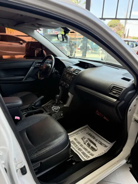 SUBARU Forester 2.0 16V 4P XT 4X4 AUTOM�TICO, Foto 13