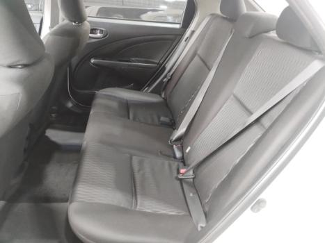 TOYOTA Etios Sedan , Foto 10