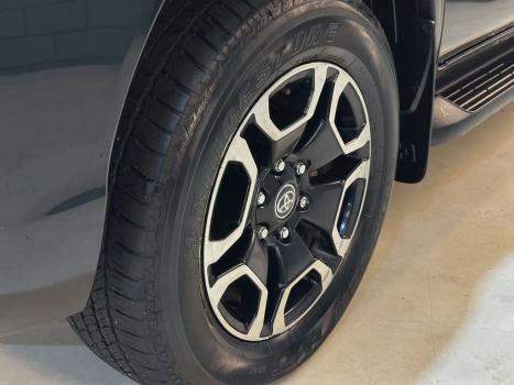 TOYOTA Hilux Caminhonete 2.7 16V 4P SRV FLEX 4X4  CABINE DUPLA AUTOMTICO, Foto 3