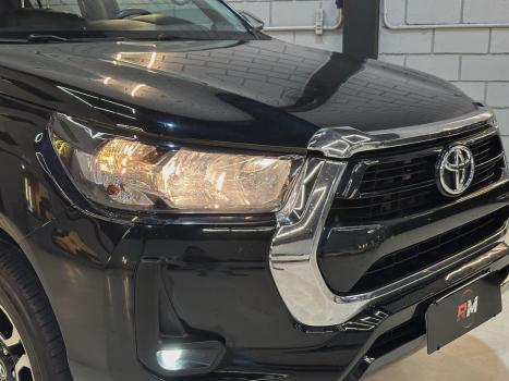 TOYOTA Hilux Caminhonete 2.7 16V 4P SRV FLEX 4X4  CABINE DUPLA AUTOMTICO, Foto 14