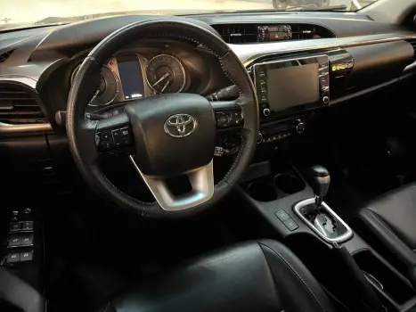 TOYOTA Hilux Caminhonete 2.7 16V 4P SRV FLEX 4X4  CABINE DUPLA AUTOM�TICO, Foto 9