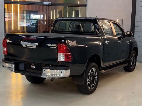 TOYOTA Hilux Caminhonete 2.7 16V 4P SRV FLEX 4X4  CABINE DUPLA AUTOM�TICO, Foto 10
